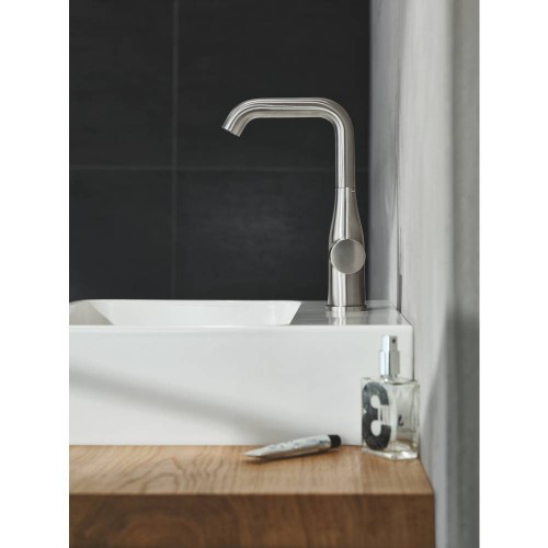 Одноважільний змішувач для раковини L Size Grohe Essence (32628DC1)  