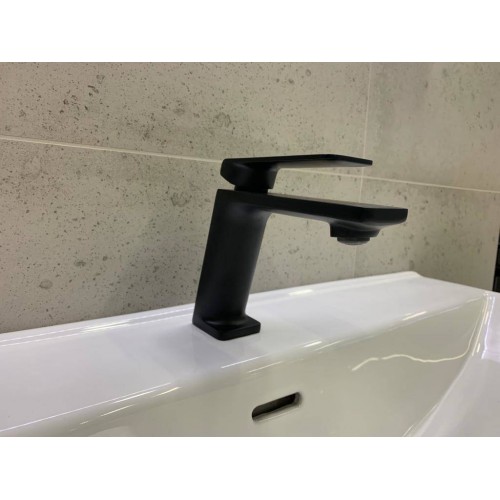 Змішувач для раковини (умивальника) Corsan TRINO BLACK MATT чорний низький CMB7111BL